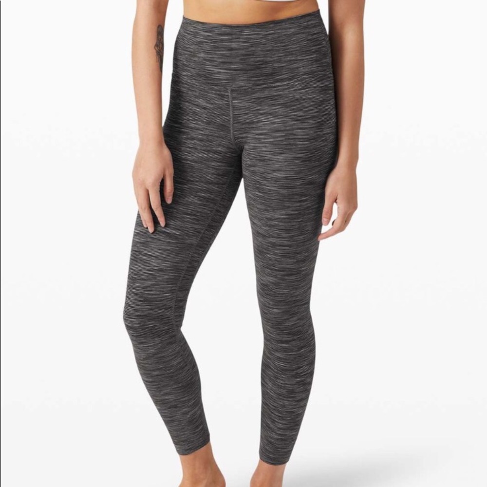 NWT Lululemon Align 25” Wee Space Dark Carbon. Sz4